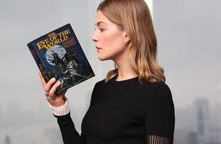 Rosamund Pike producer Wheel of time TV serie